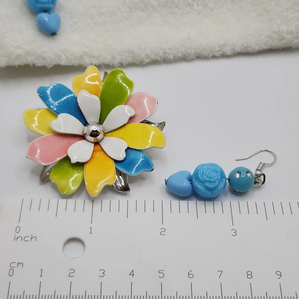 Vintage Enamel Flower Brooch Sarah C & Blue Rose Heart Earrings Mod Pop Art 60s‎